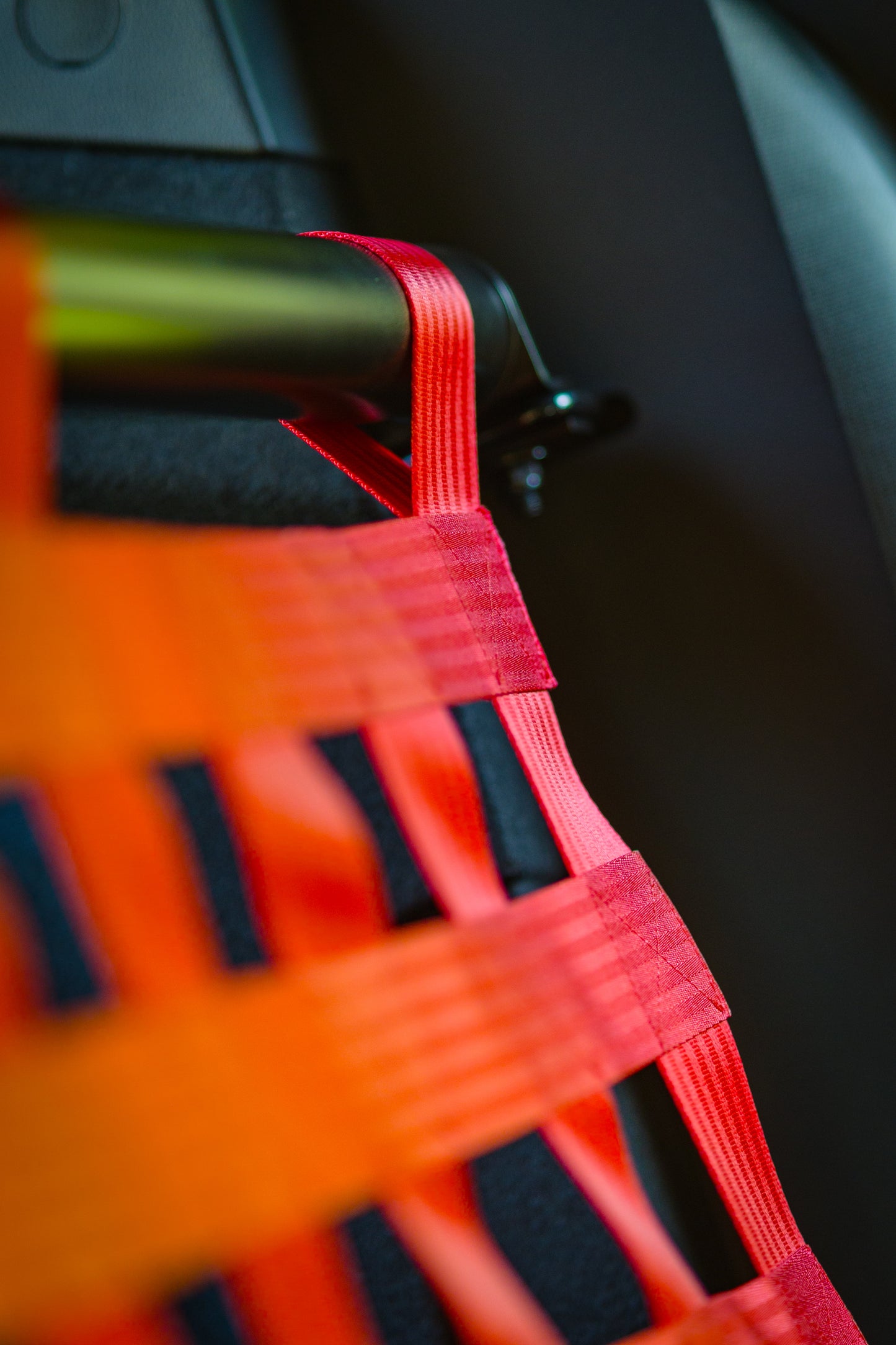 Clubsport-Set für Hyundai I30 N - Doppelstrebe und passendes Clubsport-Netz – Leichtbau, hochwertige Materialien, optimal für Rücksitzbankausbau.