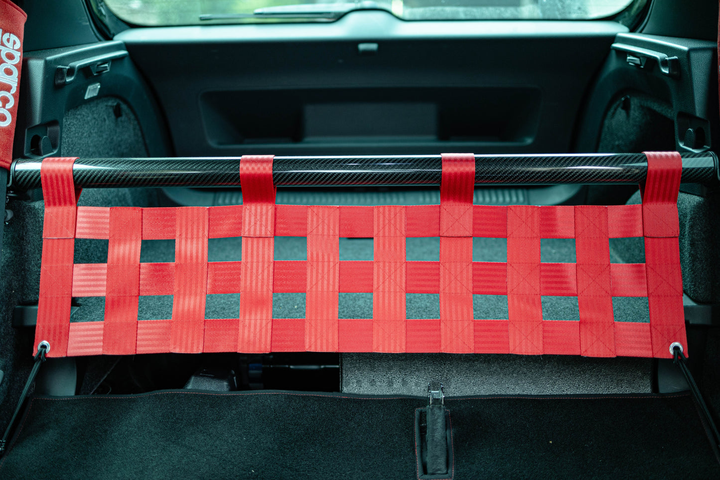 Clubsport-Set für Volkswagen Polo 5 GTI (6c/6r) - Einzelstrebe und passendes Clubsport-Netz – Leichtbau, hochwertige Materialien, optimal für Rücksitzbankausbau.