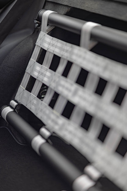 Clubsport-Set für VW Bora (1J2) 1998-2005: Doppelstrebe und passendes Clubsport-Netz – Leichtbau, hochwertige Materialien, optimal für Rücksitzbankausbau.