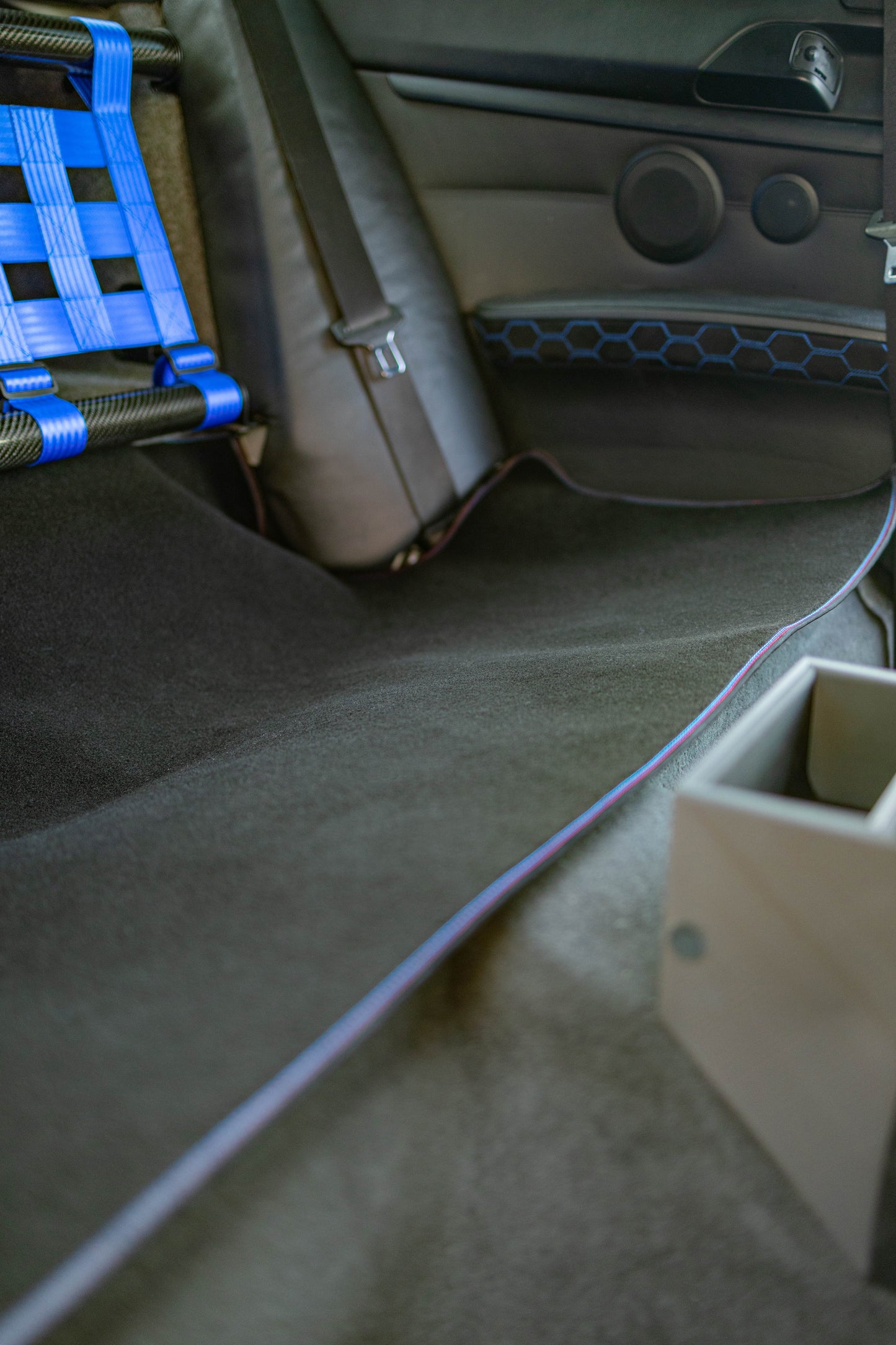 Clubsportteppich von PLR Design