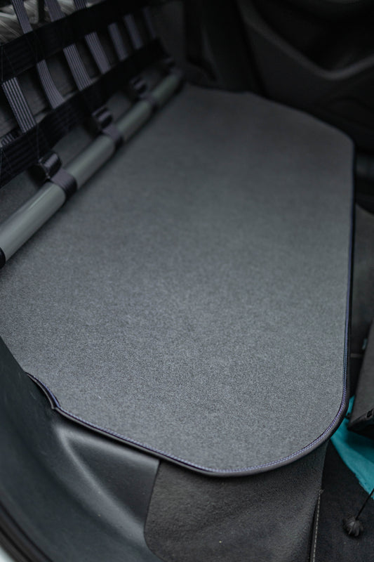 Clubsportteppich für Rear Seat Delete am Audi Q5